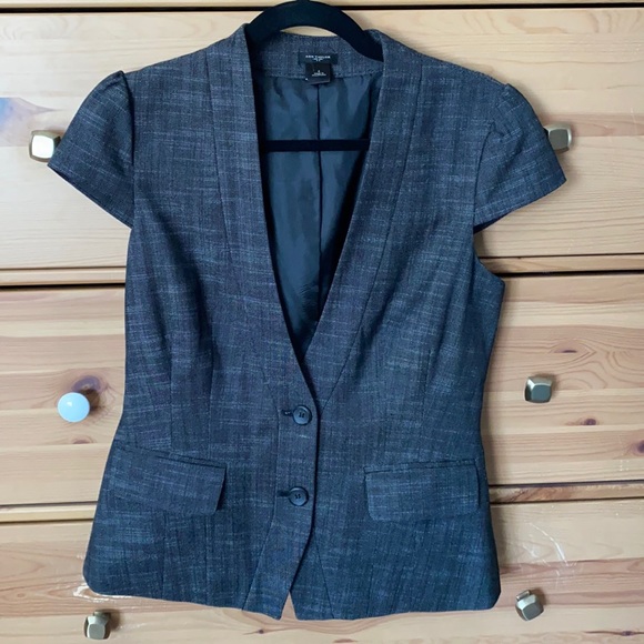 Ann Taylor Jackets & Blazers - Ann Taylor short sleeve, tweed two button blazer